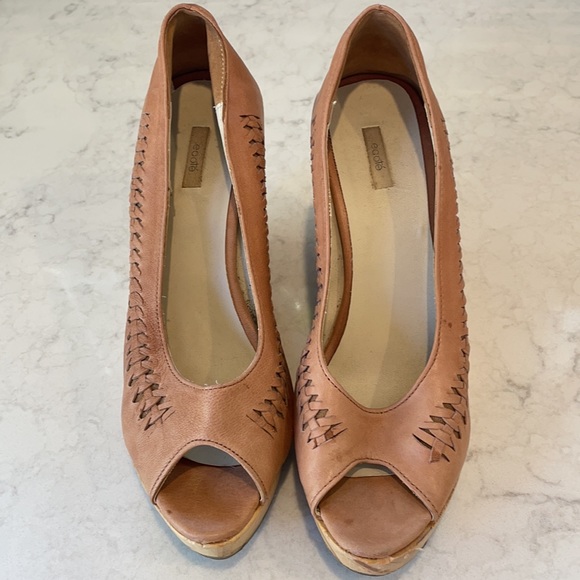 Wooden wedge peep toe shoes - Picture 2 of 5